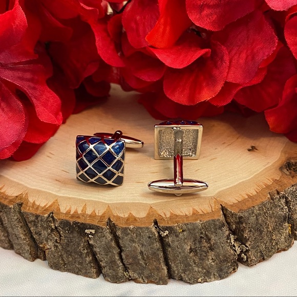 Silver and Blue Glass Crosshatch Moroccan Mosaic Cufflinks - Picture 11 of 16